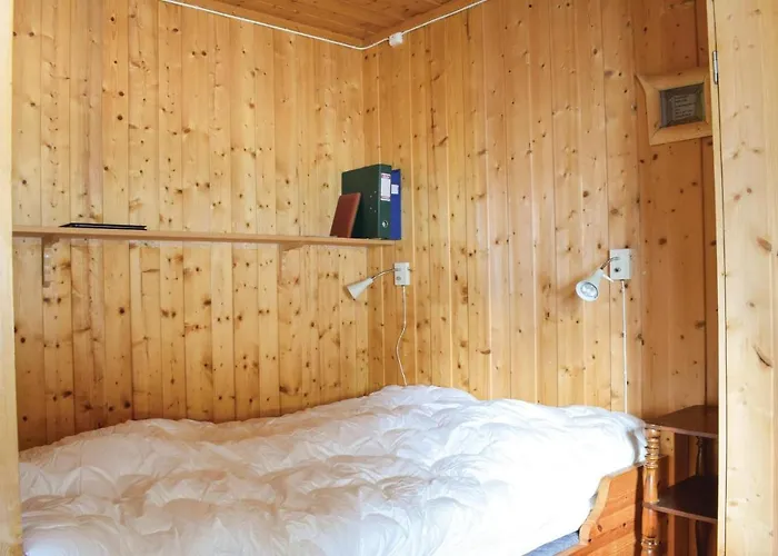 Ferienhaus Stunning In With Kitchen *